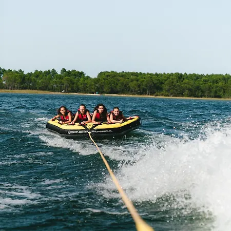 Camping Lou Broustaricq * Sanguinet